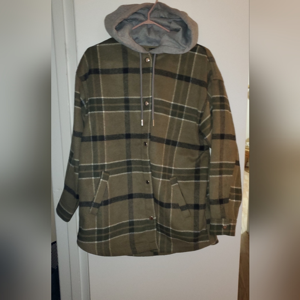 H&M oversized shacket green plaid